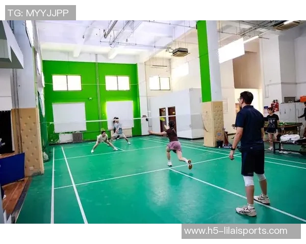 足球大小的奥秘与影响探讨从球场到战术的全方位分析